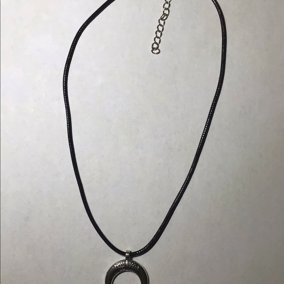 Crescent moon tribal pendant necklace - Picture 3 of 3